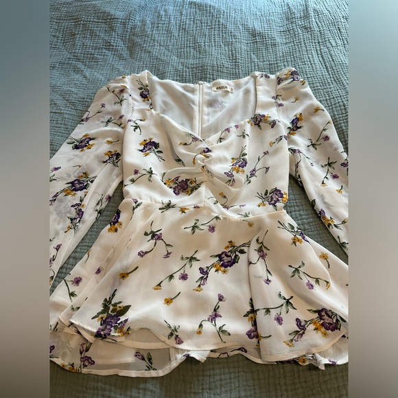 Top - Picture 3 of 4